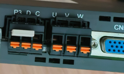 P3/D/C短接片与U/V/W实拍